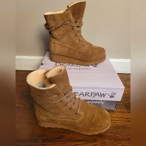 Used Bearpaw Krista boots